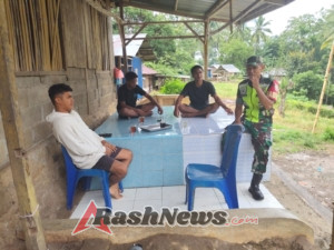 Babinsa Desa Nggesa Detu Aktif Pantau Keamanan Lewat Komsos dan Pamwil