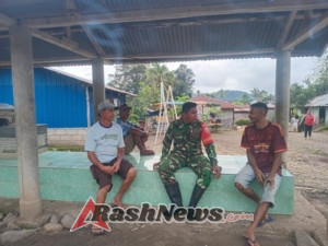 Babinsa Desa Koanara Aktif Pantau Kamtibmas Melalui Komsos dan Pamwil