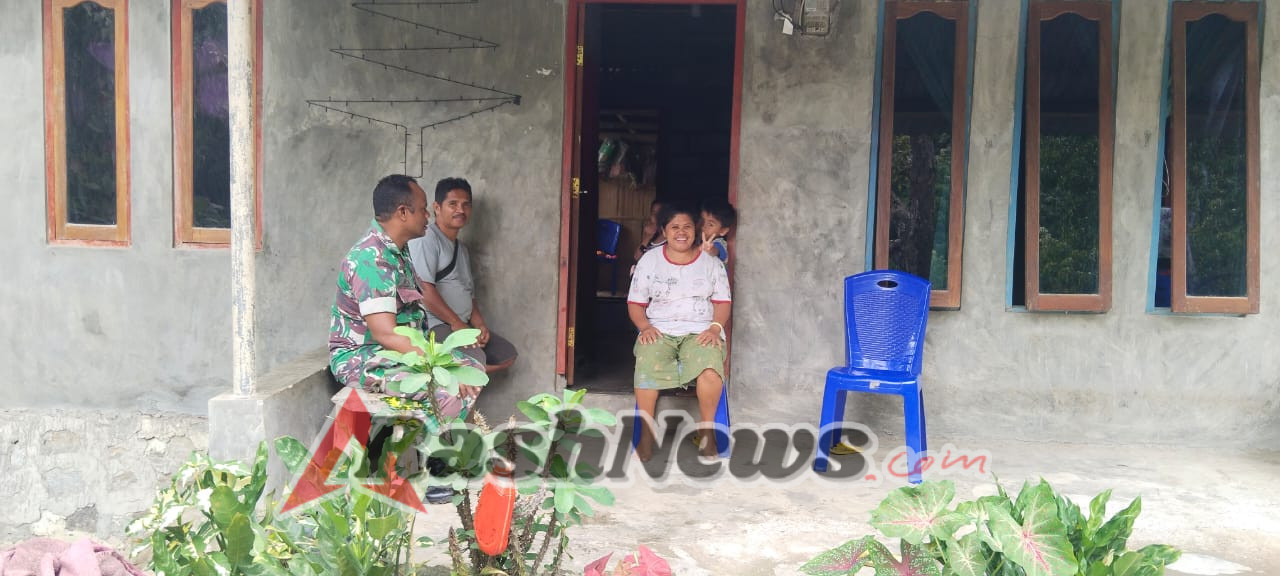 Babinsa Desa Raburia Aktif Jaga Stabilitas Keamanan Melalui Komsos dan Pamwil