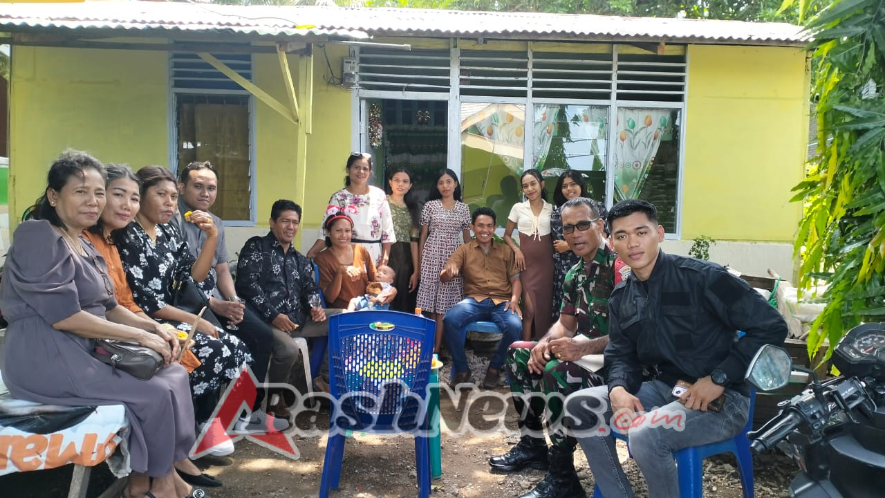 Silaturahmi Natal Babinsa Pasir Panjang Ciptakan Kedekatan Warga