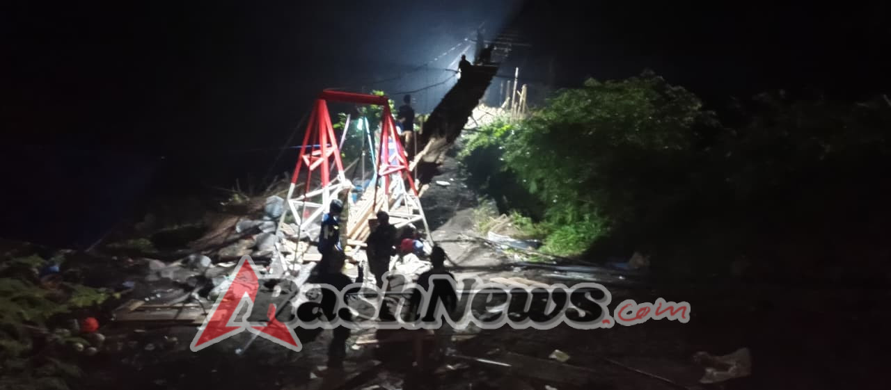 ‎Pembangunan Jembatan Gantung Dusun Lekoq Desa Korleko Selatan Memasuki Tahap Finishing