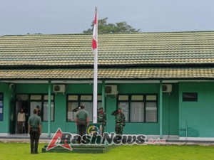 Upacara Bendera Mingguan Kodim 1614/Dompu Berlangsung Tertib dan Lancar
