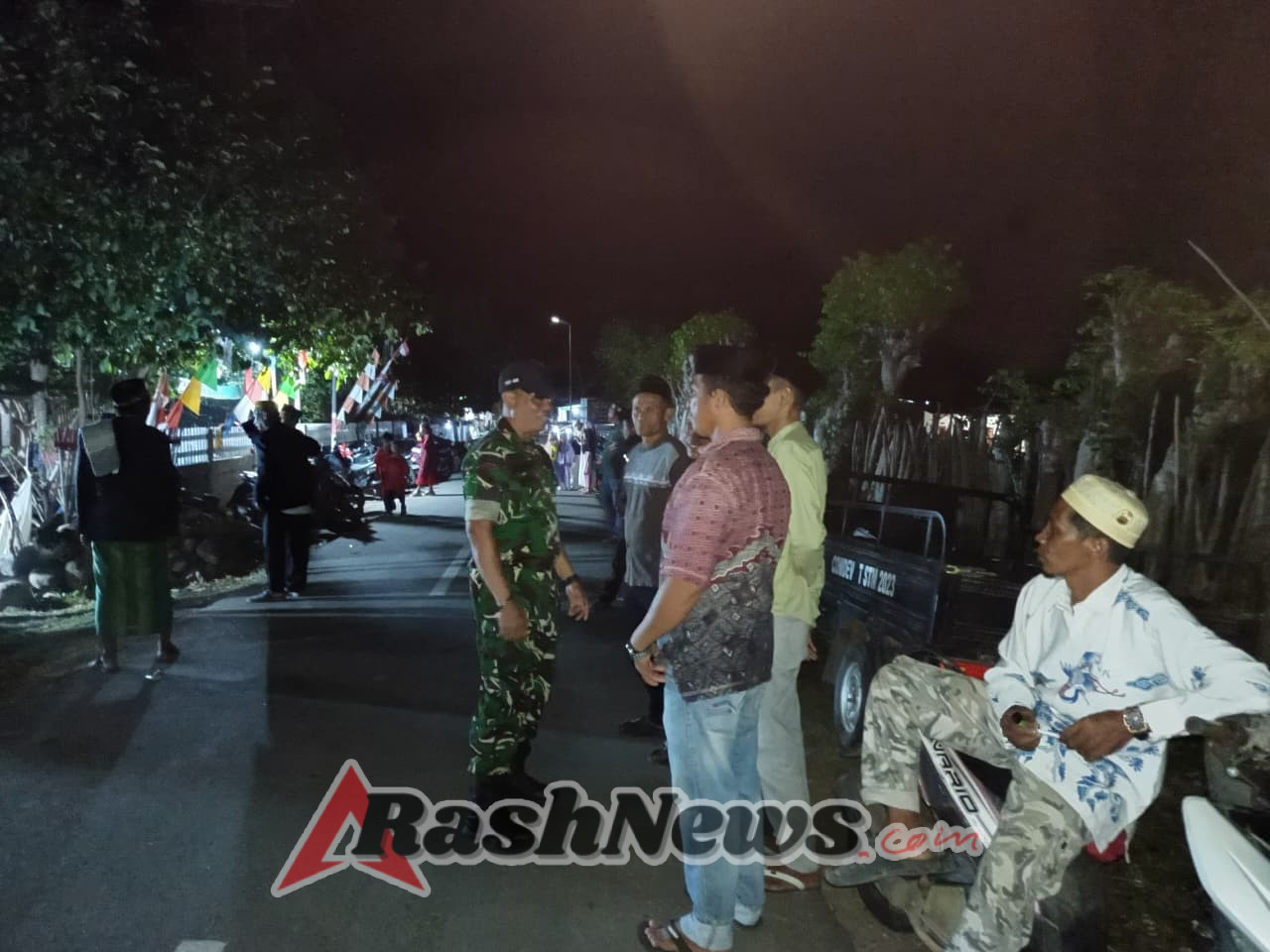 Keamanan dan Kedekatan dengan Warga, Babinsa Serma Landa Jadi Garda Terdepan di Desa Jala