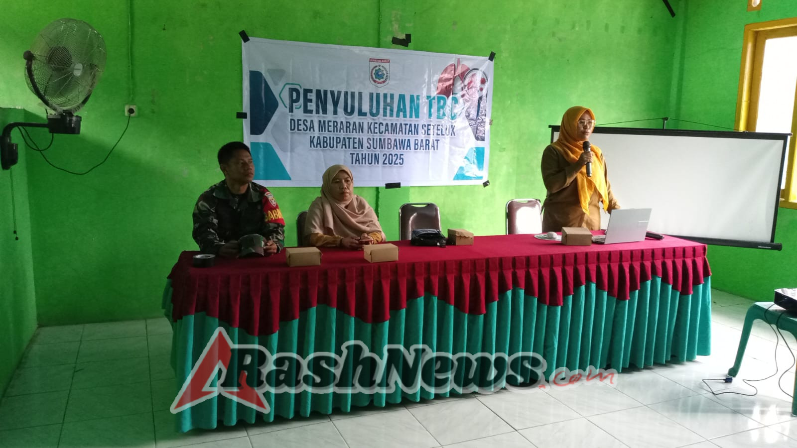 Rapat Edukasi Kesehatan Digelar di Desa Meraran, Babinsa Turut Perkuat Pencegahan TBC