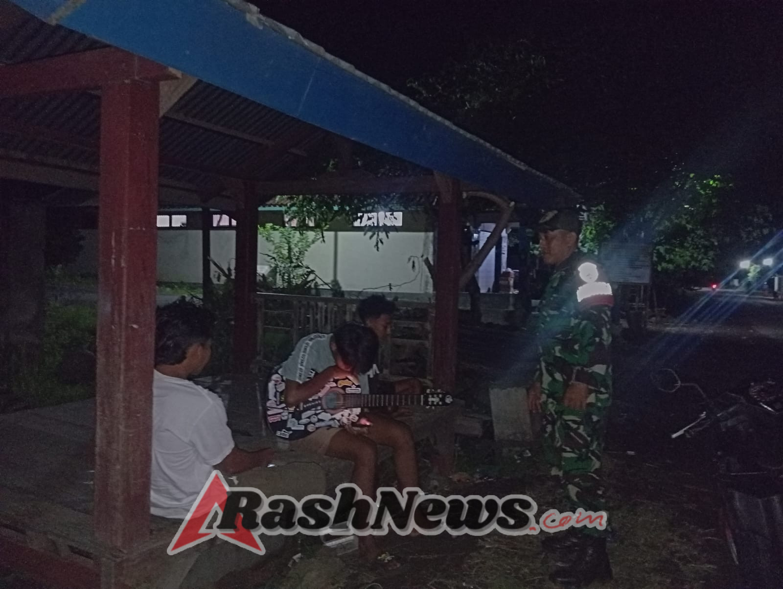 Sinergi Babinsa dan Warga Jaga Keamanan Lingkungan Desa Sorinomo