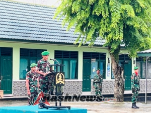 Kodim 1613/Sumba Barat Gelar Upacara Mingguan Dipimpin Dandim