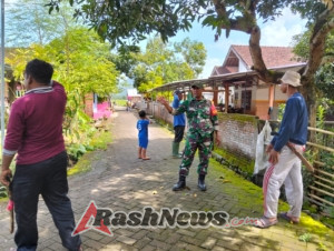 Patroli Wilayah dan Komsos Babinsa Beru Wujudkan Lingkungan Aman dan Kondusif