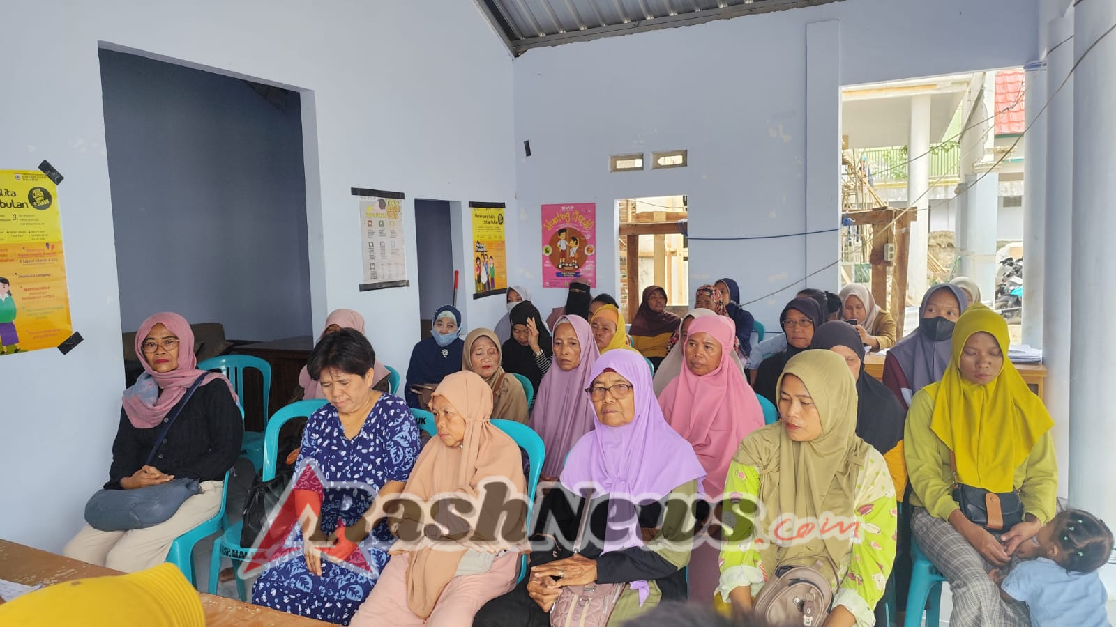 Penyaluran BLT Dana Desa 2025 di Desa Maluk Berlangsung Aman dan Lancar