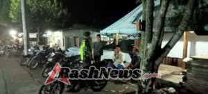 ‎Babinsa dan Warga Desa Kumbang Bersinergi Jaga Keamanan Lingkungan