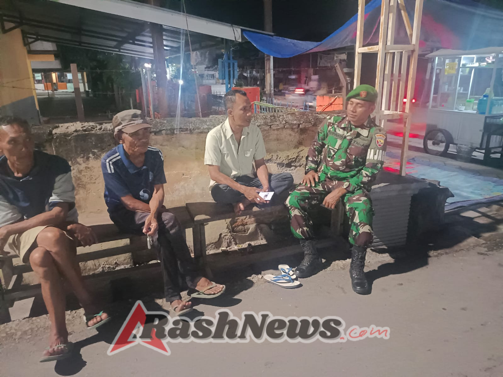 Babinsa Koramil 1628-05/Jereweh Aktif Patroli dan Monitoring Wilayah