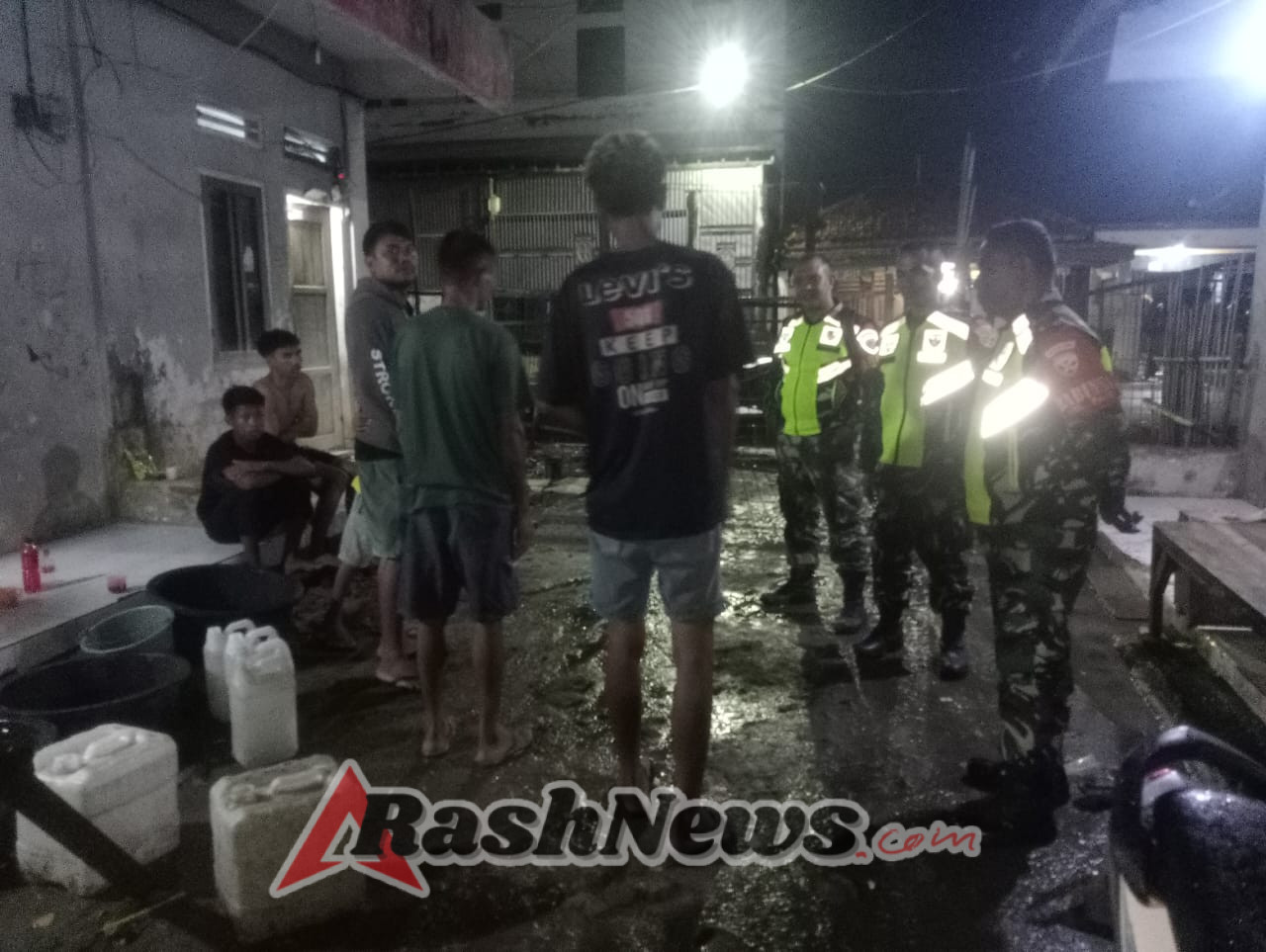 Babinsa Rasanae Kota Bima Galakkan Patroli Batas Kota dan Siskamling