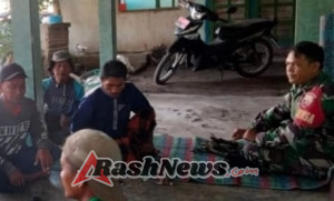 Komsos Babinsa Bandok, Tingkatkan Kesadaran Warga Jaga Lingkungan dan Keamanan Desa