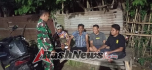 Babinsa Koramil 1614-01 Dompu Bangun Komunikasi dengan Remaja Lewat Ronda Malam