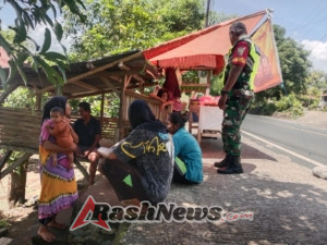Komsos dan Pamwil TNI AD di Ende: Masyarakat Sampaikan Keluhan dan Terima Himbauan Keselamatan