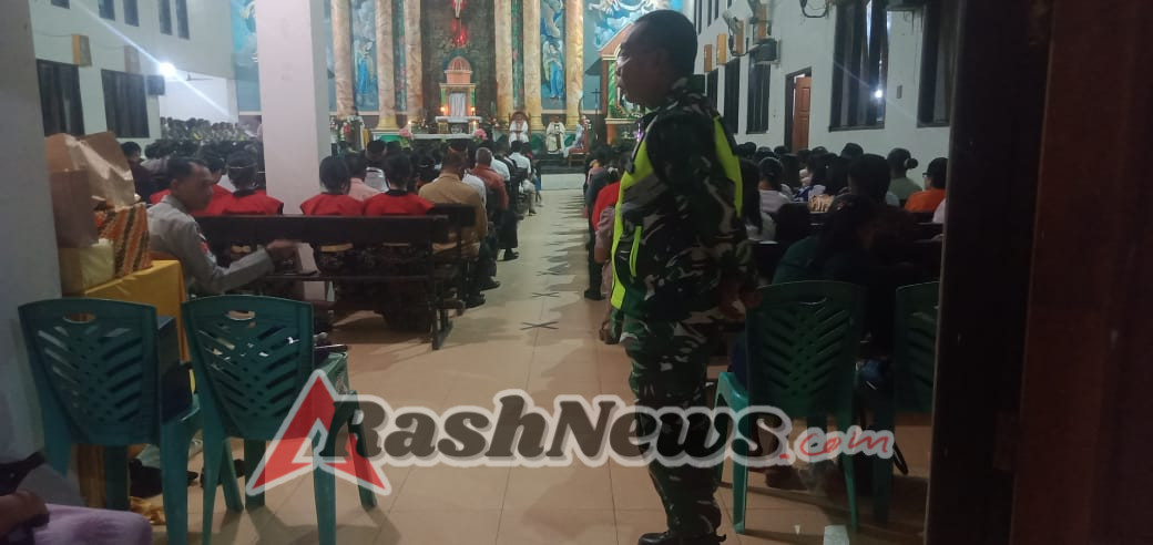 TNI Hadir di Tengah Masyarakat, Ibadat Tutup Tahun di Gereja Santo Kristoforus Berlangsung Kondusif