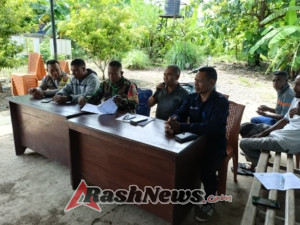 Babinsa Camplong Pastikan BLT Tepat Sasaran Oefafi