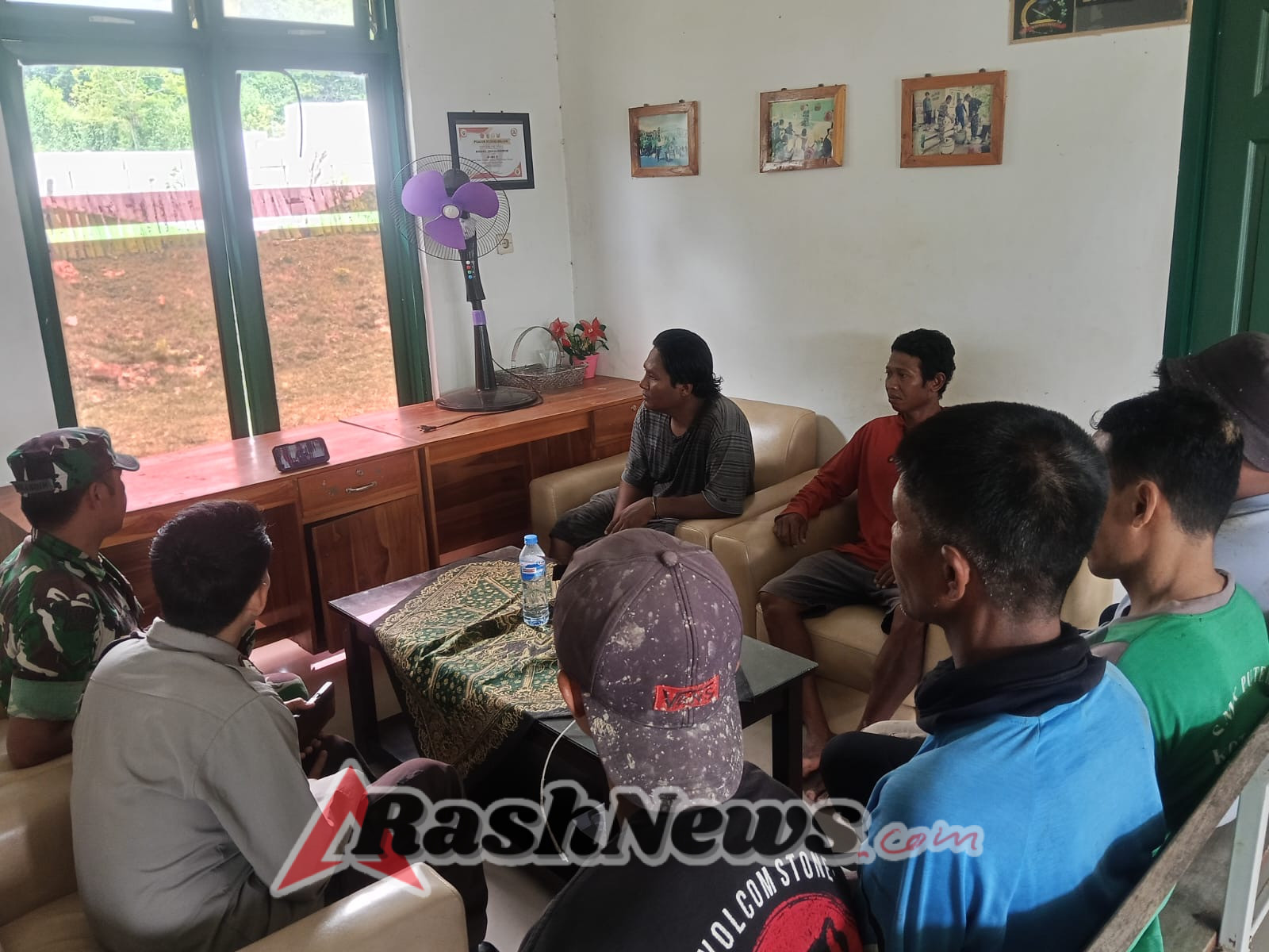 Koramil 1628-05/Jereweh Libatkan Tokoh Lintas Elemen Ikuti Live Kasad Award Kampung Pancasila