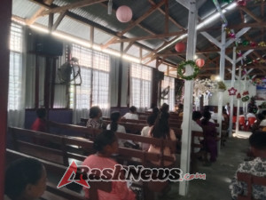 Babinsa Langkuru Utara Laksanakan Monitoring Ibadah Natal di Kalabahi Barat
