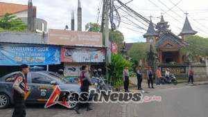 Cipta Kondisi Nataru, Patroli Raimas Polres Badung Jaga Keamanan Gereja