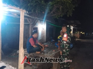 Ronda Malam Jadi Ajang Silaturahmi Babinsa dan Warga Rasabou