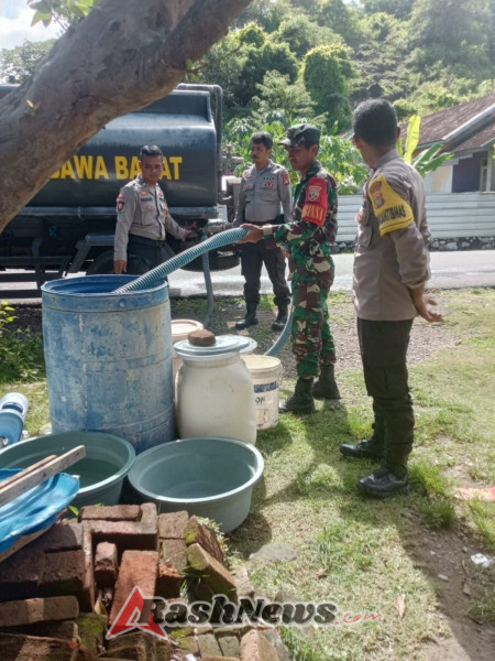 Sinergi TNI–Polri Hadirkan Air Bersih untuk Masyarakat Labuhan Kertasari