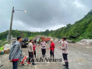 Satbinmas Polres Bangli Perkuat Dialog dengan Masyarakat TPA Kayubihi, Antisipasi Dampak Isu Sampah Antar Daerah