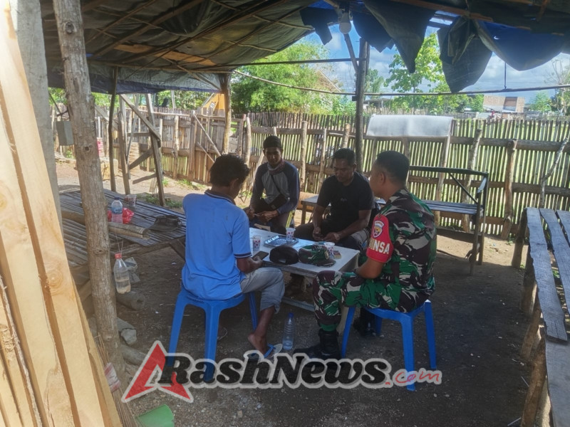 Babinsa Dompu Gelar Komsos Bahas Kesiapan Musim Tanam