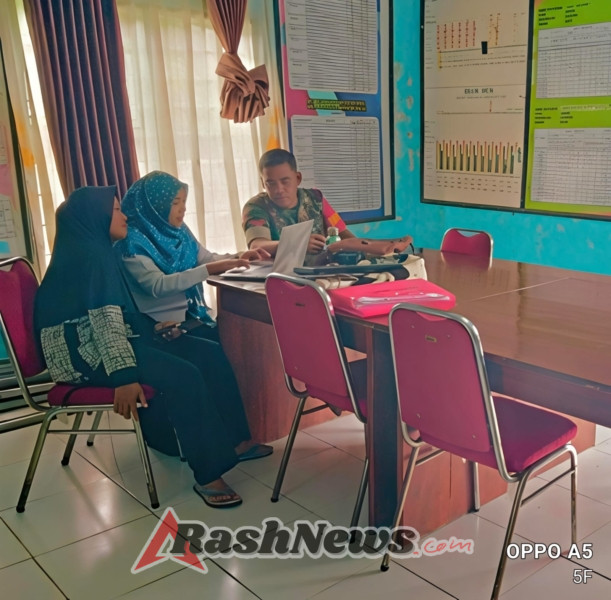 Babinsa Koramil 1628-03/Seteluk Kawal Pembaruan Data Kartu KSB Maju