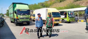 Aktivitas Penyeberangan Lancar, Babinsa Kokarlian Laksanakan Pengamanan