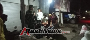 Babinsa Koramil Manggelewa Tingkatkan Keamanan Melalui Ronda Malam