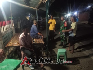 Serda Adi Putra Ingatkan Warga Sawe Agar Tidak Terlalu Larut di Kebun