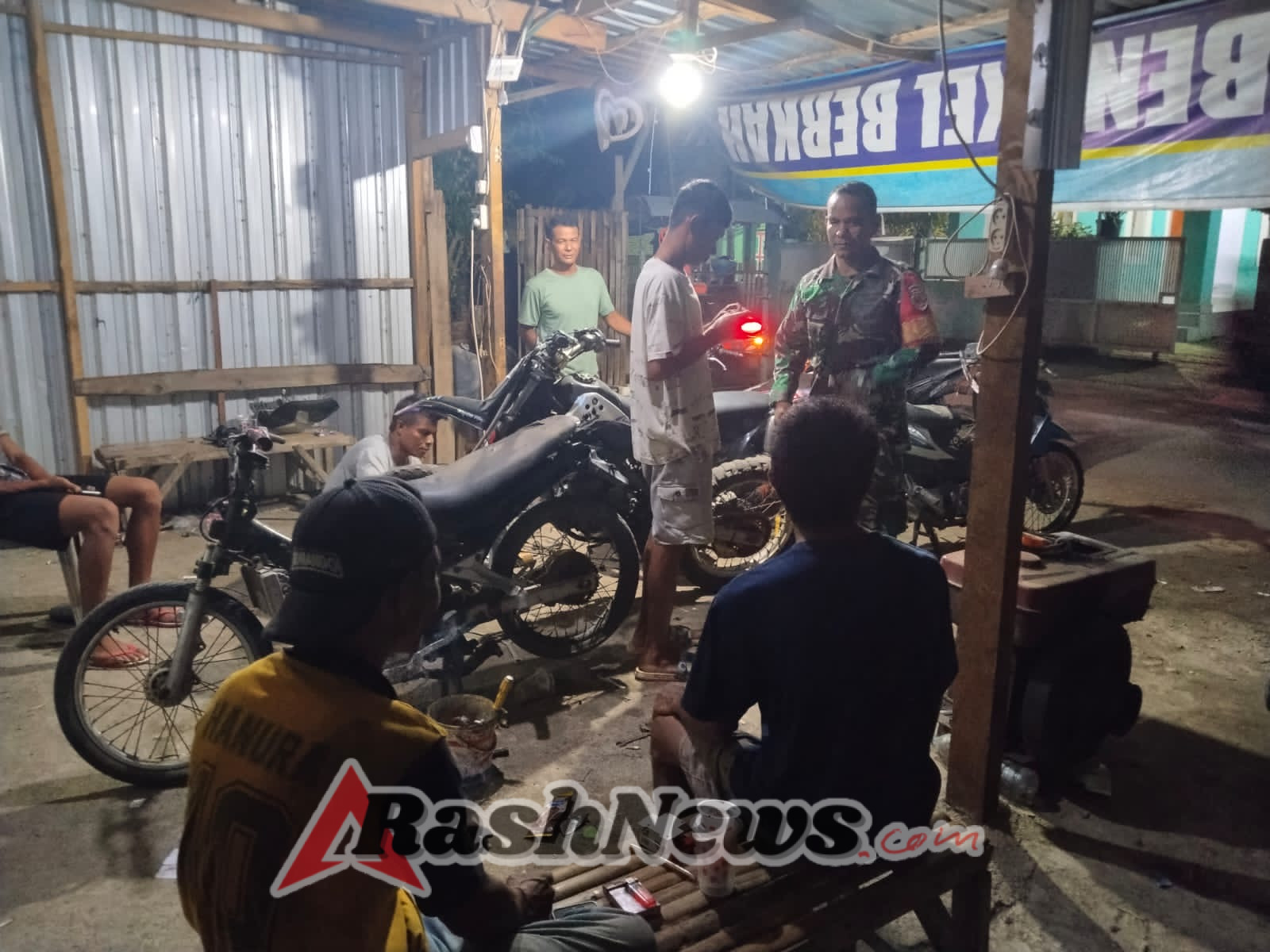 Babinsa dan Warga Bersinergi Jaga Keamanan di Wilayah Bolo dan Madapangga