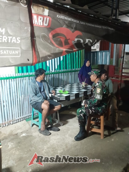 Babinsa Koramil 1628-04/Poto Tano Laksanakan Patroli Malam Wilayah Binaan