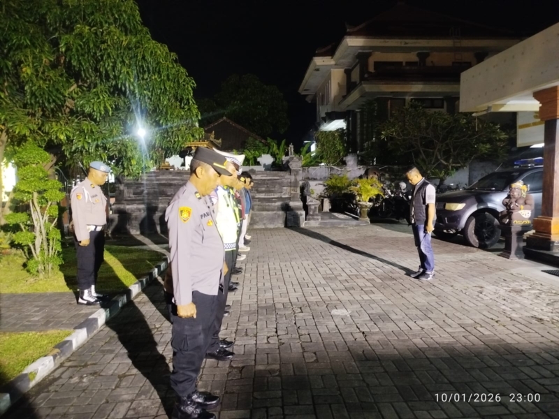 Personil Polsek Dentim Gelar Apel Opsnal, Antisipasi Keramaian dan Aktivitas Malam Minggu