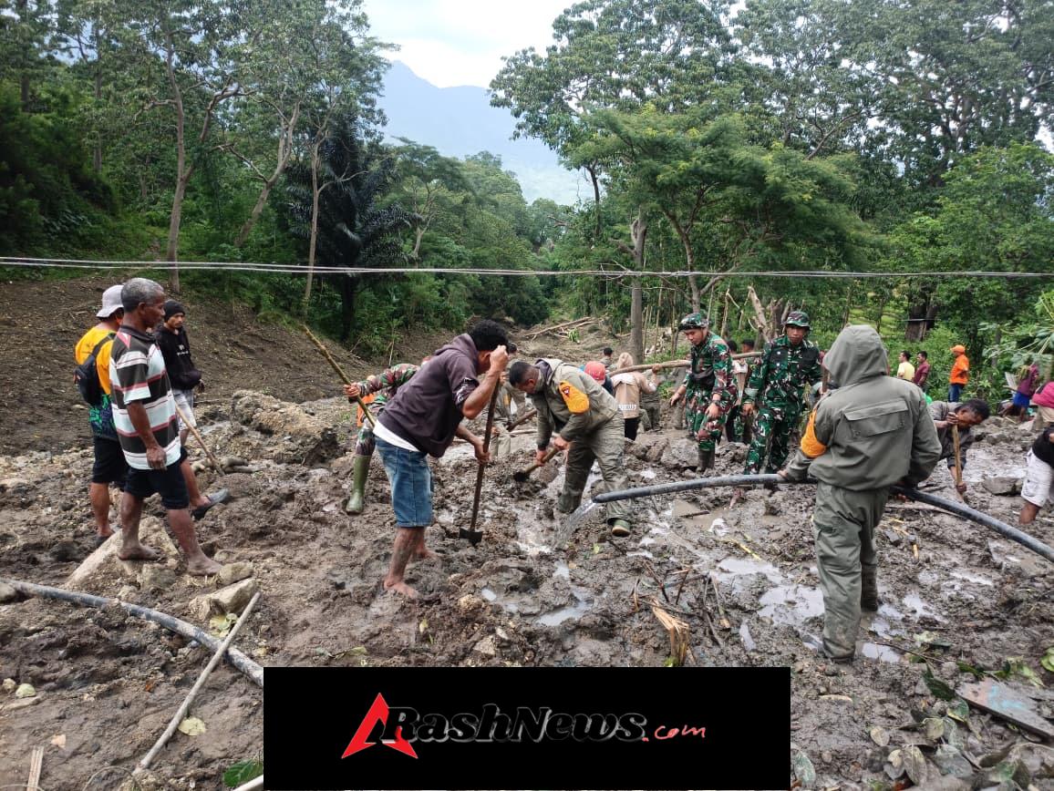 Peduli Warga Terdampak, Dandim 1612/Manggarai Turun Langsung ke Lokasi Longsor