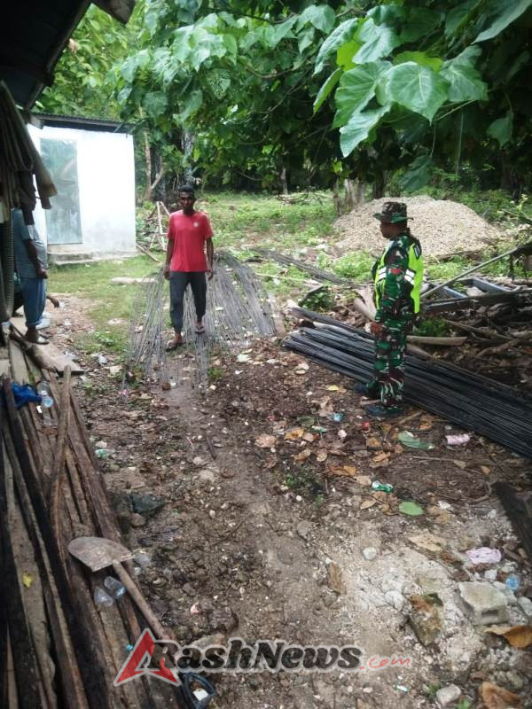 Pondasi KDKMP Mulai Dikerjakan, Babinsa Pastikan Kegiatan Berjalan Aman