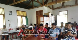Wujud Sinergi TNI dan Pemerintah Desa, Babinsa Golo Kempo Hadiri Monitoring Dana BUMDes