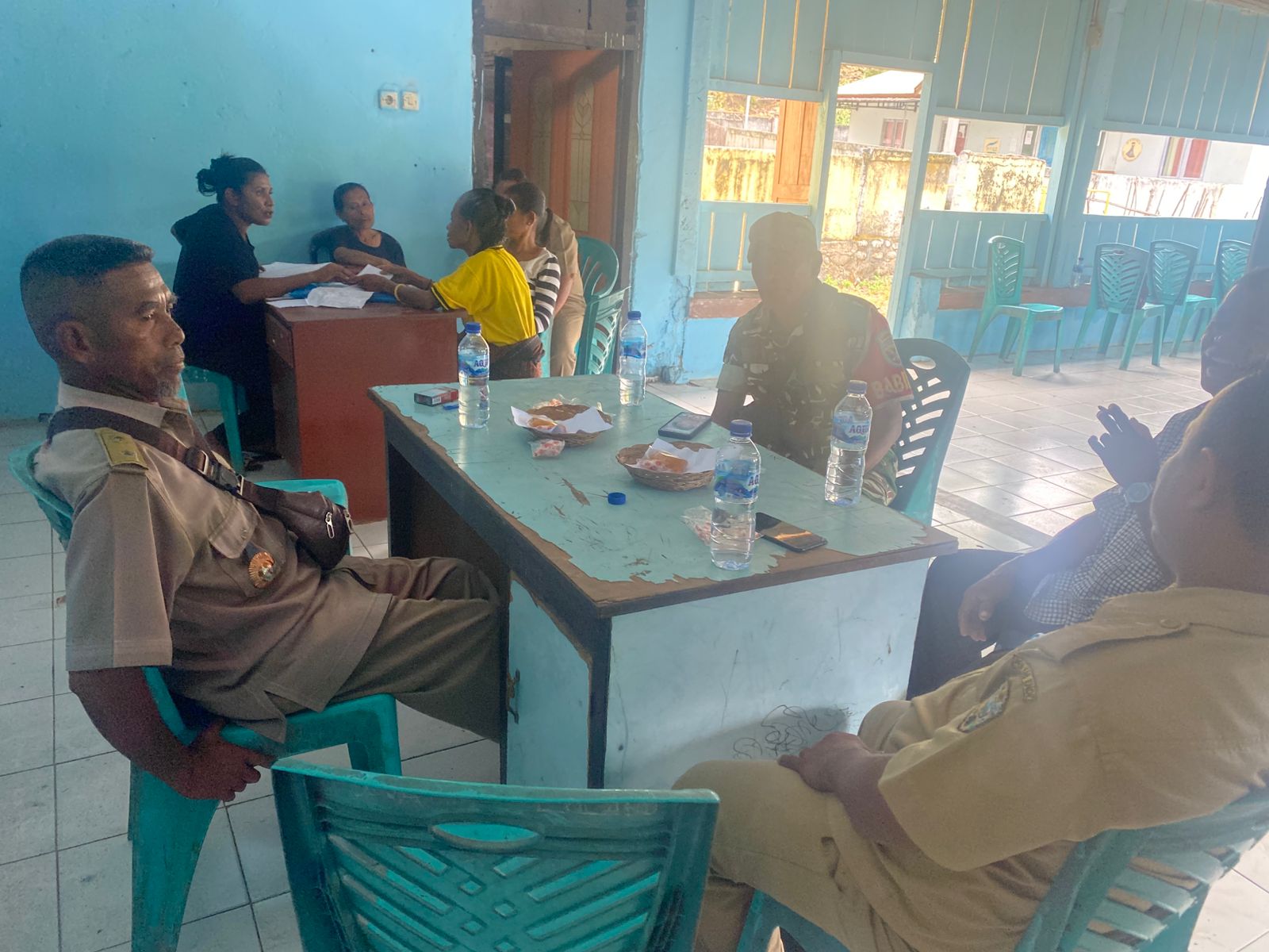 Babinsa Koramil 1602-04/Maurole Pastikan Situasi Desa Tou Tetap Kondusif