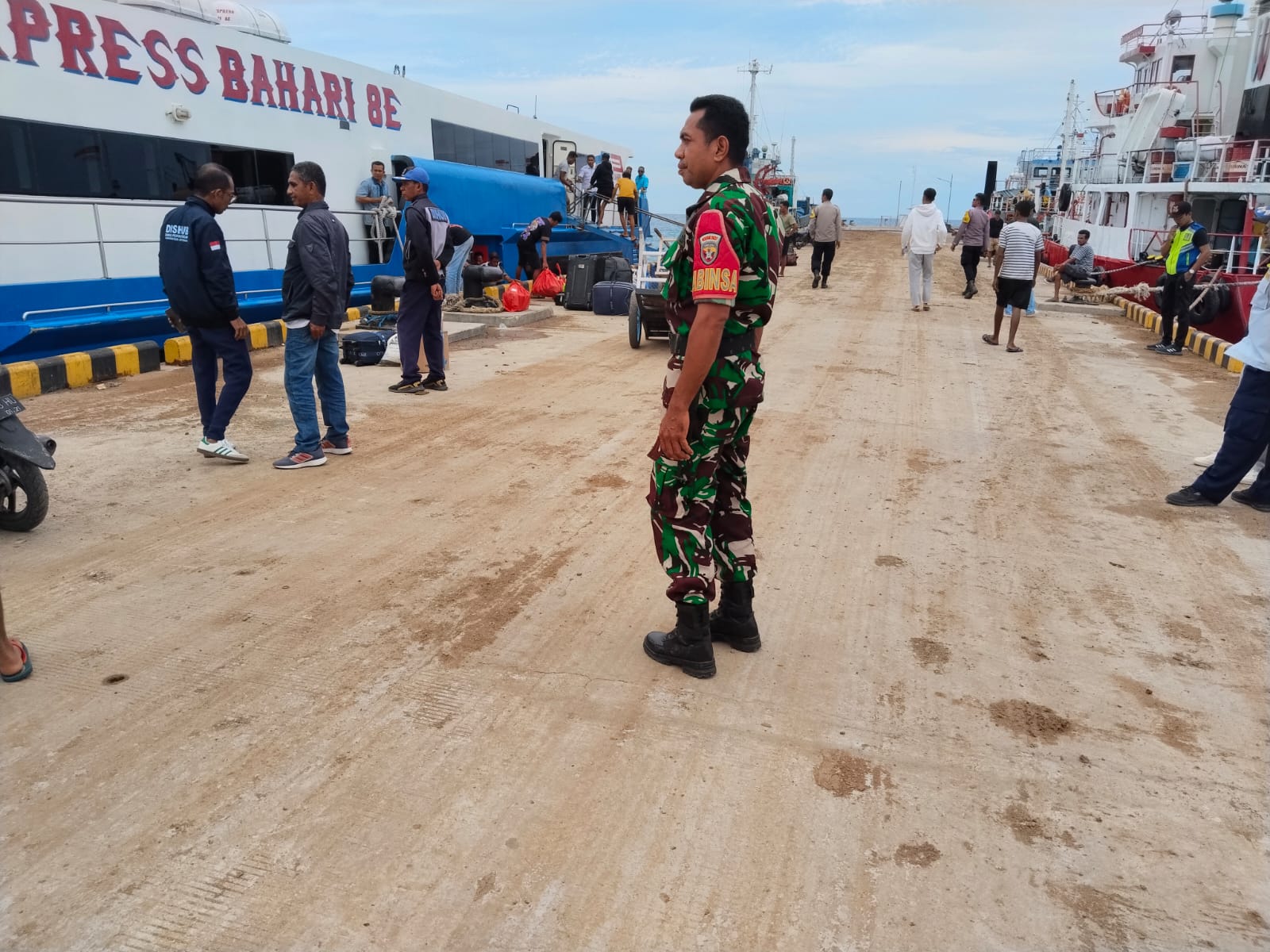 Pelabuhan Ba’a Kondusif, Kapal Expres Bahari 8E Tiba dan Berlayar Aman