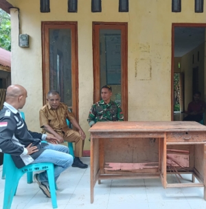 Babinsa Larantuka Dampingi Pengukuran Rencana Lahan Koperasi Merah Putih Desa Laton Liwo
