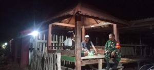 Babinsa Ajak Warga Desa Bara Jaga Kerukunan Lewat Ronda Malam