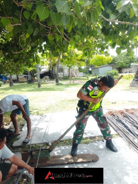 Babinsa Koramil 1627-03/BTT Monitoring Pekerjaan KDKMP di Desa Oeseli