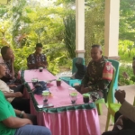 Dekat dengan Warga, Babinsa dan Bhabinkamtibmas Jaga Keamanan Desa Teba Timur