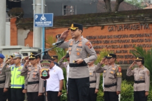 Jaga Kekompakan, Kapolres Karangasem Tekankan Pentingnya Kehadiran Polisi di Tengah Masyarakat.
