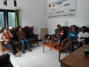 Sinergi Babinsa Guru Warga Bahas Beasiswa PIP Desa