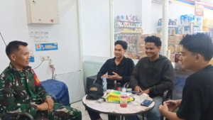 Cegah Banjir dan Gangguan Kamtibmas, Babinsa Laksanakan Patroli Kongkow