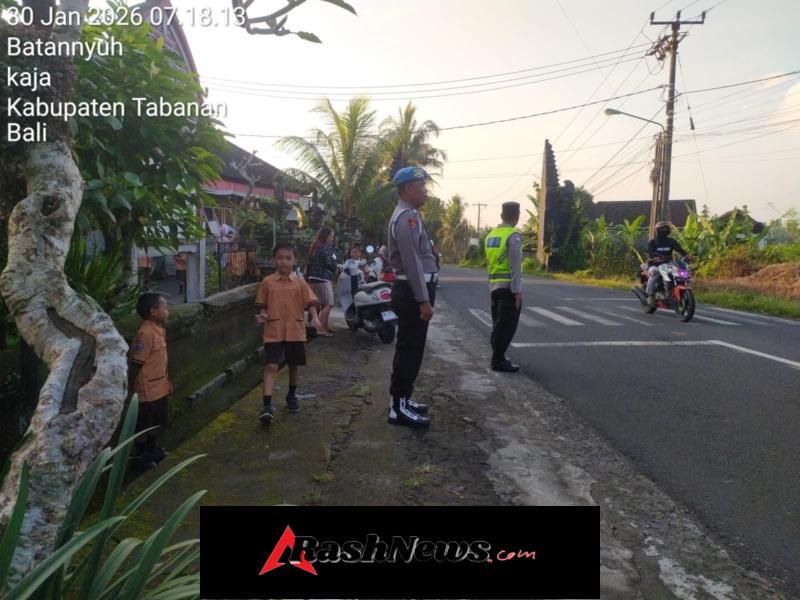 Mencegah Kemacetan Polsek Marga Gelar Personil Strong Point Pagi