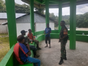 Babinsa Miobar Perkuat Perlindungan Warga Lewat Edukasi Keselamatan Sungai