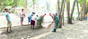 Babinsa Koramil 1618-04/Bisel Bersama Warga, Bersih Lingkungan Gereja Perkuat Solidaritas Sosial