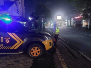 Patroli Subuh Blue Light Polsek Denpasar Barat Antisipasi Balap Liar dan Gangguan Kamtibmas